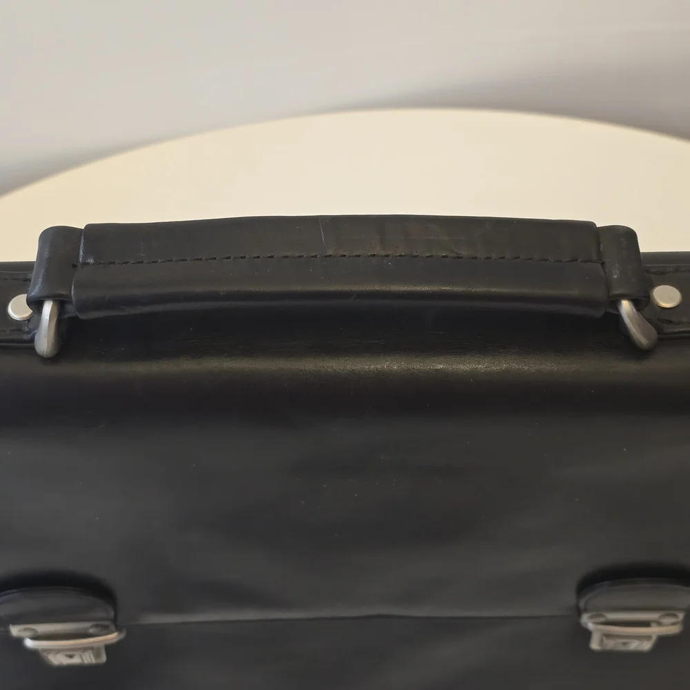 Wilsons Leather Vintage Black Laptop Expandable Briefcase with Shoulder Strap